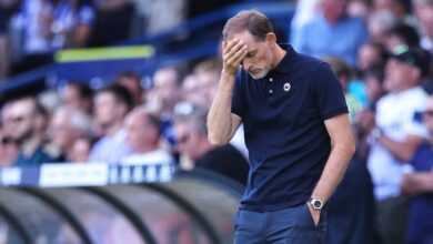 Chelsea manager Thomas Tuchel holds his head during the Blues