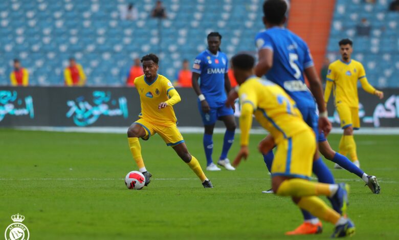 الهلال يستعيد خدمات نجمه قبل مواجهة الشباب في الدوري السعودي