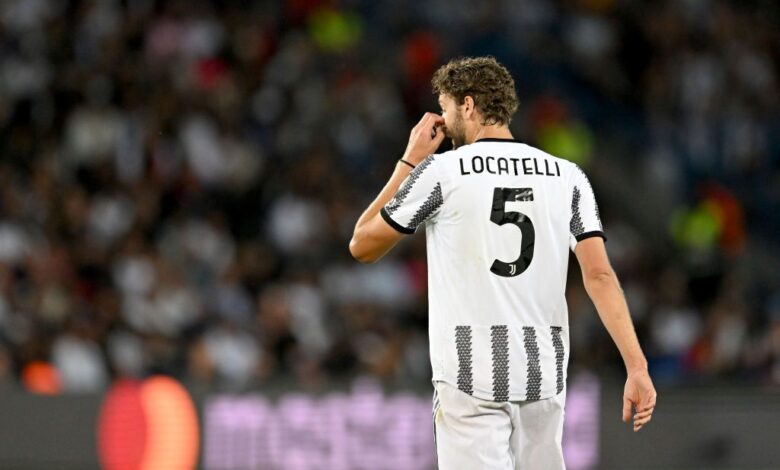 Arsenal target Manuel Locatelli of Juventus looks dejected during the UEFA Champions League group H match between Paris Saint-Germain and Juventus at Parc des Princes on September 6, 2022 in Paris, France.