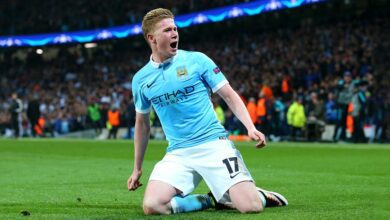 Kevin de Bruyne of Manchester City celebrates as he scores their first goal during the UEFA Champions League quarter final second leg match between Manchester City FC and Paris Saint-Germain at the Etihad Stadium on April 12, 2016 in Manchester, United Kingdom.