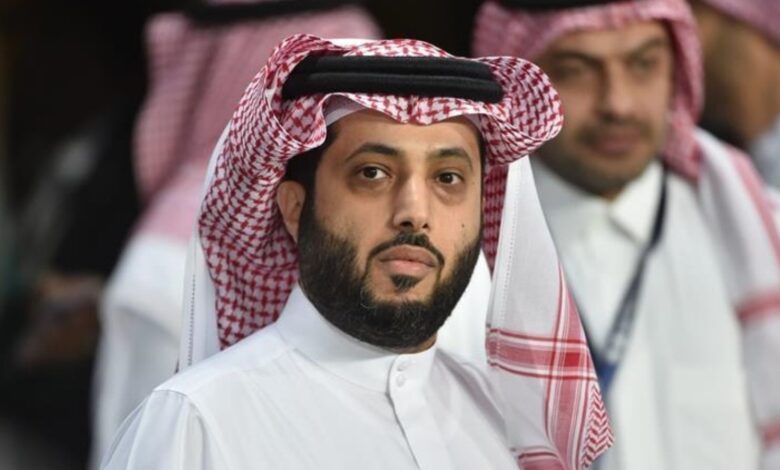 تركي آل الشيخ يشعل مباراة السعودية والمكسيك في كأس العالم 2022