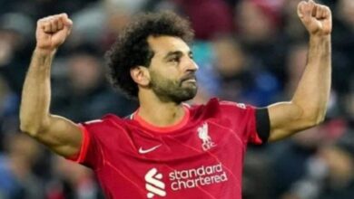 فيديو.. محمد صلاح يتجول في شوارع ليفربول وسط هتافات أنصار الريدز