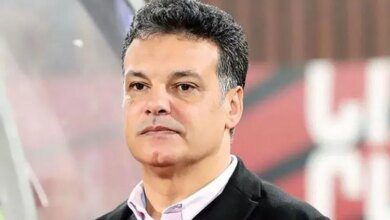 المصري يقرر إقالة إيهاب جلال بعد اشتباكه مع الجماهير خلال مباراة الزمالك