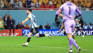 ميسي يمنح الأرجنتين التقدم على أستراليا بهدف في الشوط الأول بثمن نهائي كأس العالم 2022