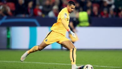 Diogo Costa, goalkeeper of FC Porto controls the ball during the UEFA Champions League group B match between Bayer 04 Leverkusen and FC Porto at BayArena on October 12, 2022 in Leverkusen, Germany.