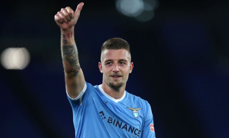 Sergej Milinkovic-Savic of SS Lazio acknowledges the fans following the Serie A match between SS Lazio and UC Sampdoria at Stadio Olimpico on May 07, 2022 in Rome, Italy.