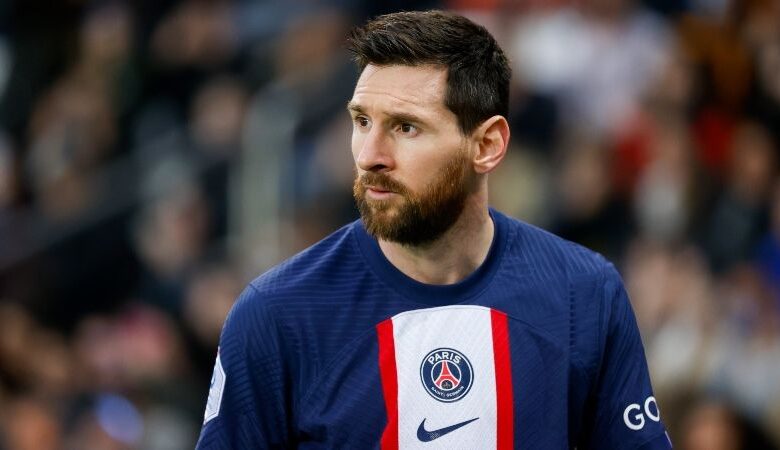 Lionel Messi in action for PSG against Toulouse in Ligue 1 in February 2023.