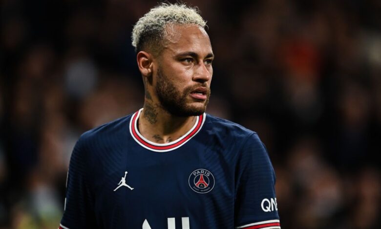 Neymar of Paris Saint-Germain looks on during the UEFA Champions League Round Of Sixteen Leg Two match between Real Madrid and Paris Saint-Germain at Estadio Santiago Bernabeu on March 09, 2022 in Madrid, Spain.