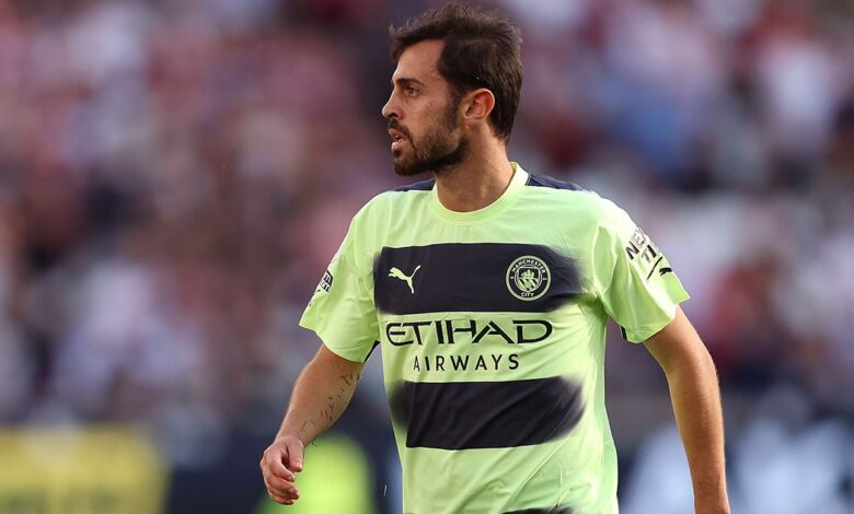 Manchester City star Bernardo Silva during the Premier League match between West Ham United and Manchester City at London Stadium on August 07, 2022 in London, England.