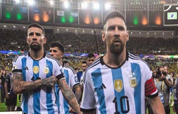 22 نوفمبر 2023 
                                    
                                    لاعبو الأرجنتين لمغادرة الملعب بعد اشتباكات الأمن البرازيلي مع جماهيرهم