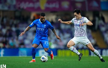 العين و الهلال