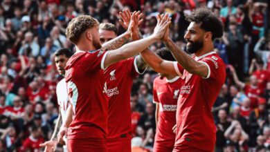 ليفربول يفوز علي توتنهام برباعية في الدوري الإنجليزي