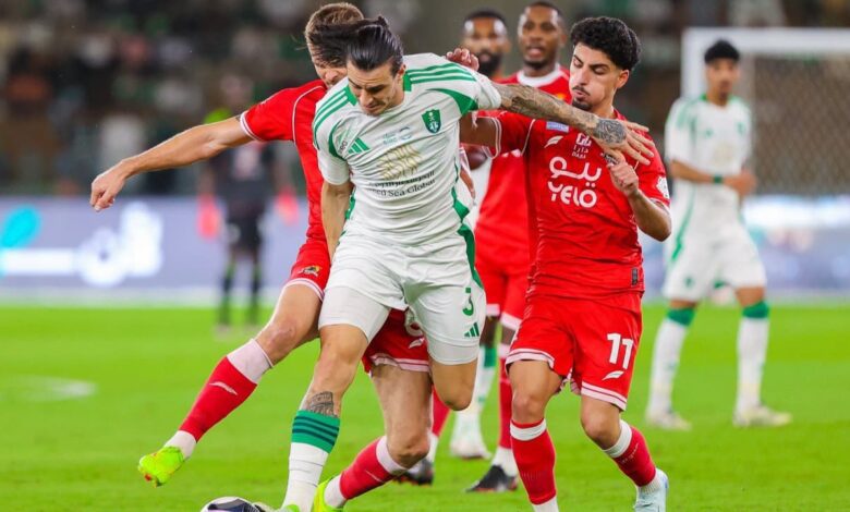 الأهلي السعودي يفوز علي الوحدة بصعوبة في الدوري السعودي