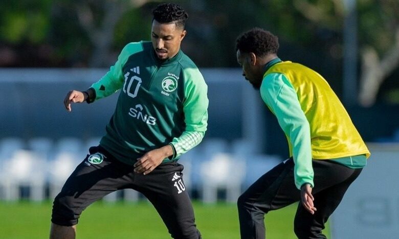 ما هي العقوبات المحتملة نتيجة إتهام “سالم الدوسري” بالتهرب من المنتخب؟